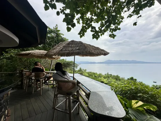 Vivere Azure - Coco Bar ocean view