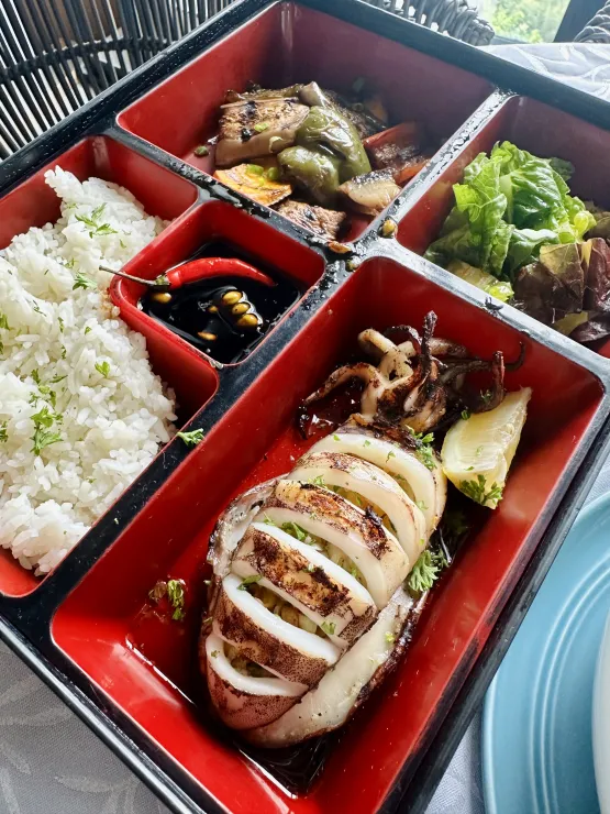 Vivere Azure - Lunch grilled squid