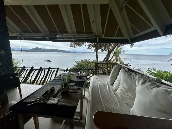 Vivere Azure - Upper restaurant near reception